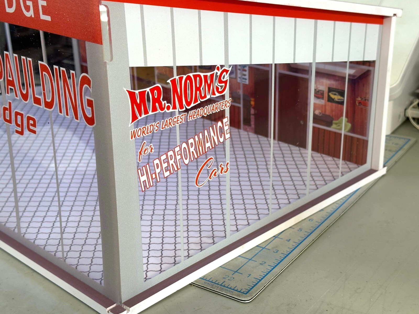1/18 SCALE, MR. NORMS GRAND SPAULDING DODGE SHOWROOM DIORAMA !
