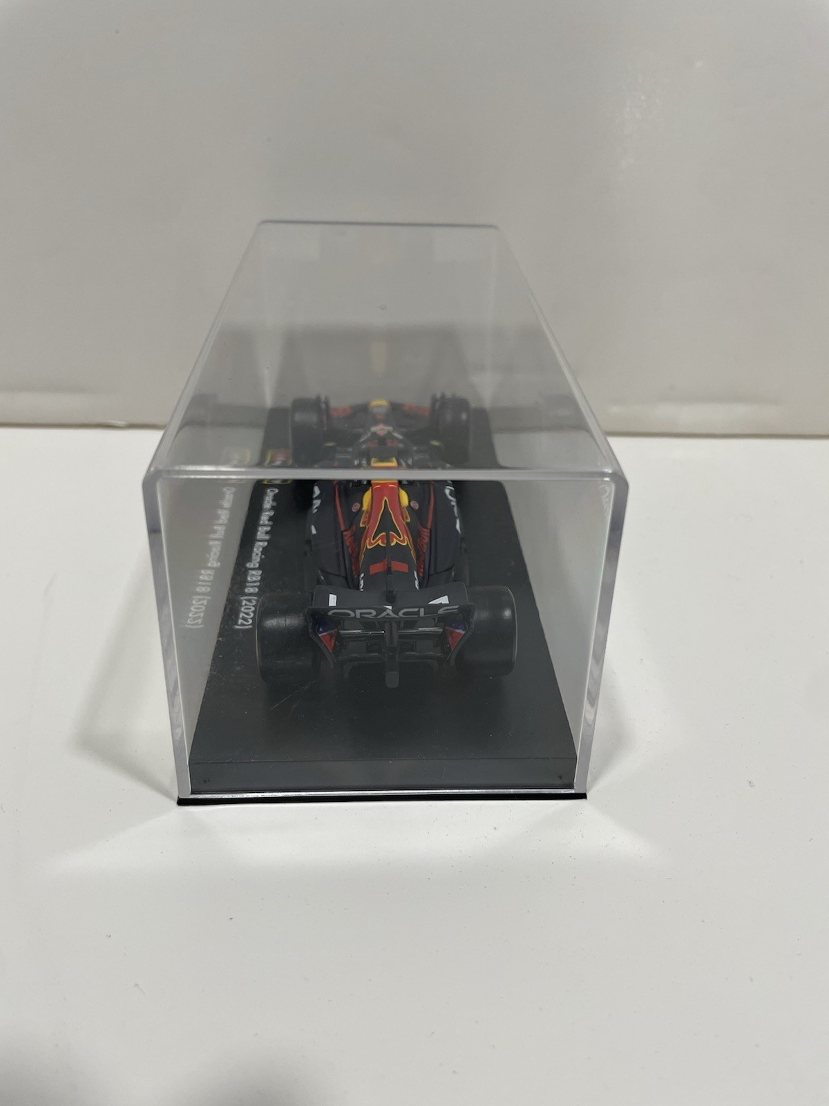 Red Bull RB18 #1 Max Verstappen Formula 1 F1 (2022) 1/43 BY Bburago Diecast C
