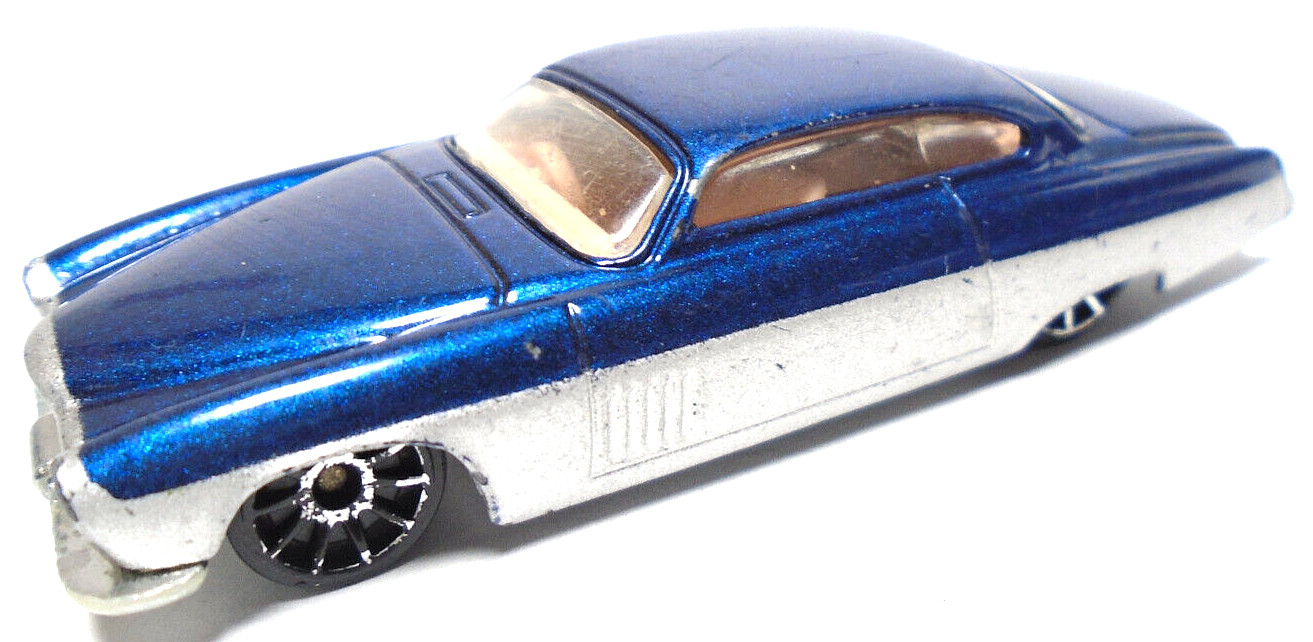 2002 HOT WHEELS MYSTERY CARS FISH’D & CHIP’D BLUE & SILVER 3 1/8″ DIECAST CAR
