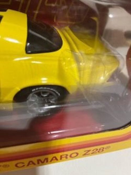 1980 Camaro YELLOW 13690 Greenlight 1:18