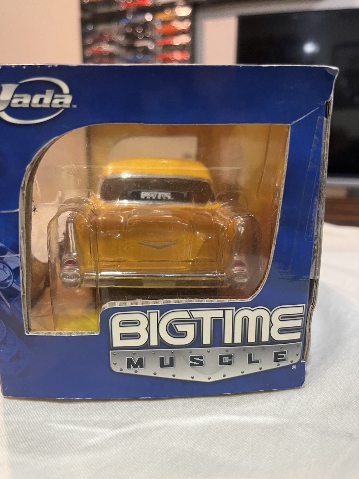 1:24 Jada 1957 Chevy Belair Yellow With Blower New In Box