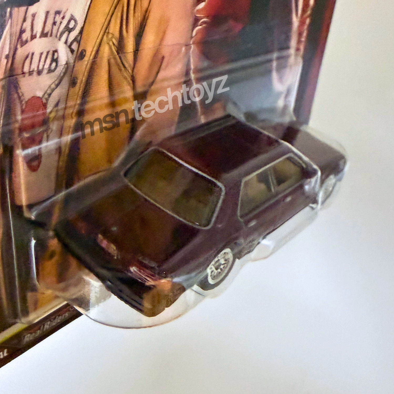 Hot Wheels Premium 2025 Pop Culture Stranger Things 1983 BMW 733i JHW81 IN HAND