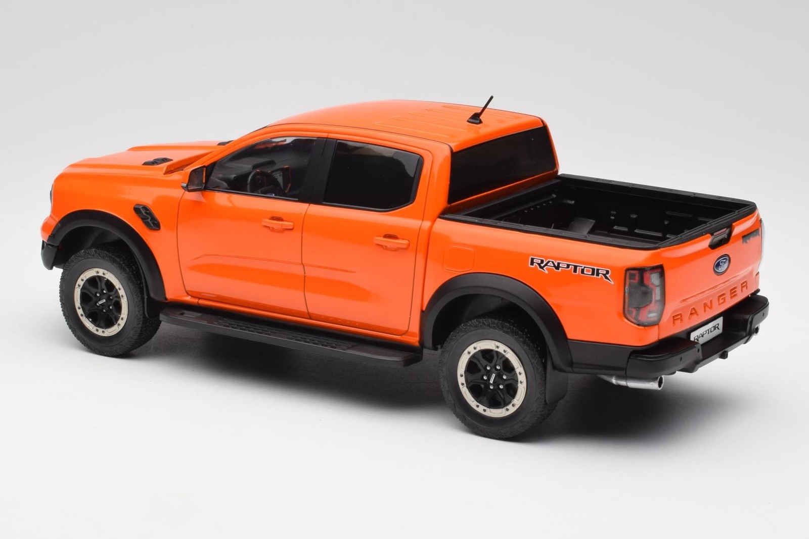 Ford Ranger Raptor Orange 1:18 MCG | MCG18456