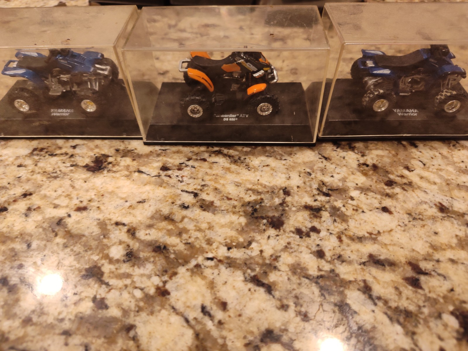 1/32 Diecast Cars And Quads in Clear Display Cases