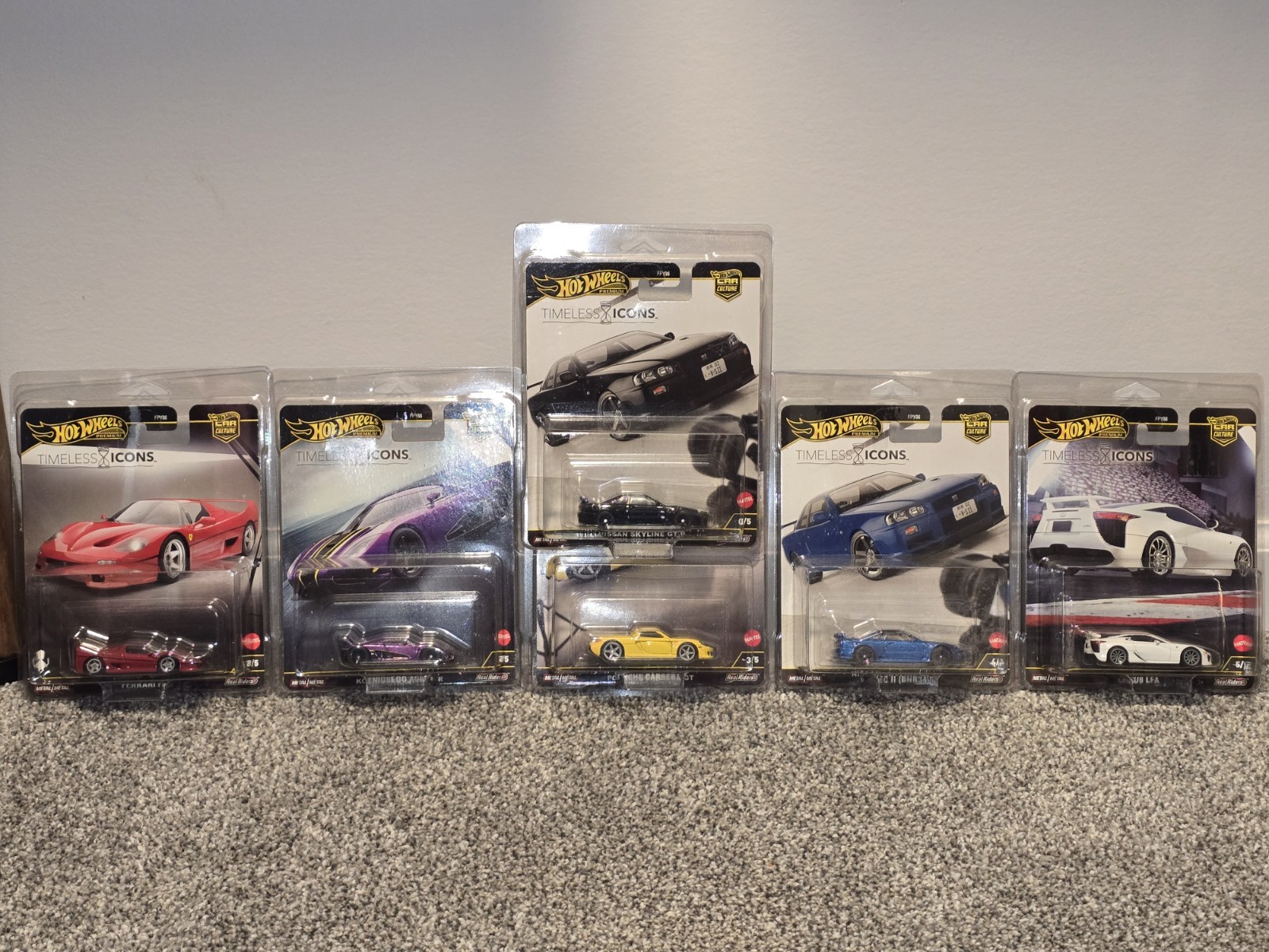 Hot Wheels Car Culture “Timeless Icons Nissan Skyline GT-R V-Spec II Chase(0/5)