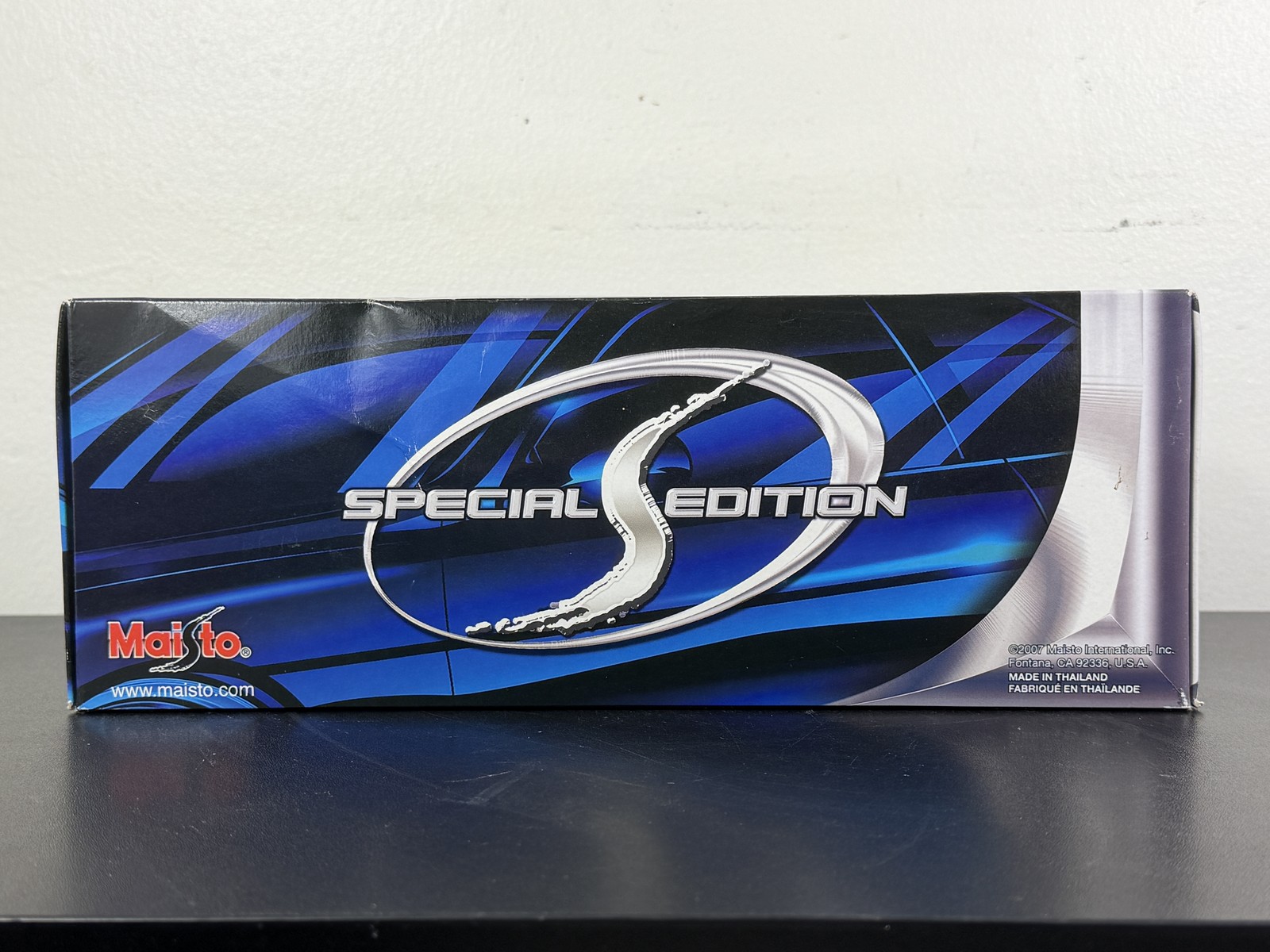 Maisto Special Edition 1:18 Dodge Concept Vehicle Diecast Car Orange New Box