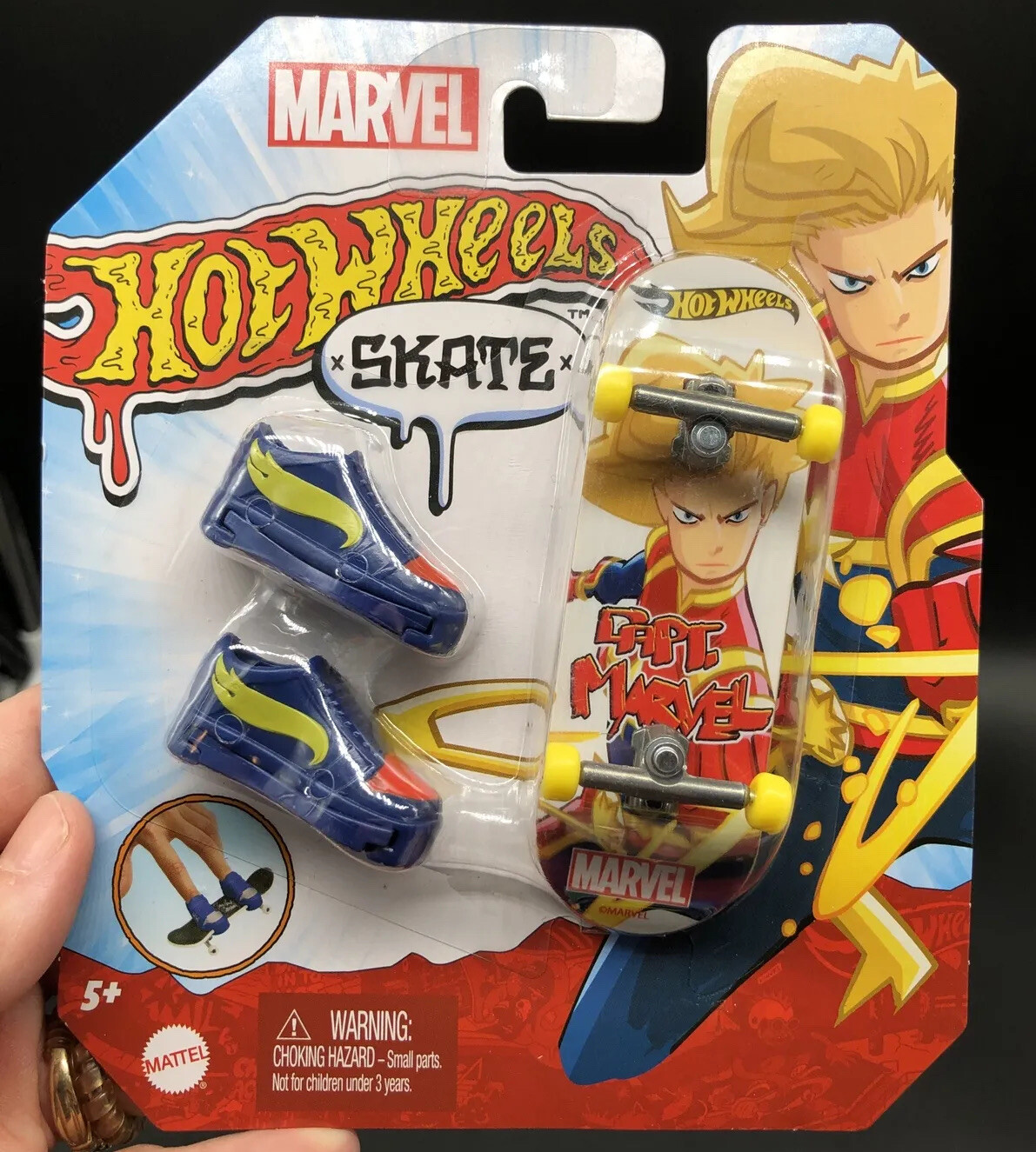 Hot Wheels Skate Captain Marvel Fingerboard & Shoes Mattel 2022 – Brand New