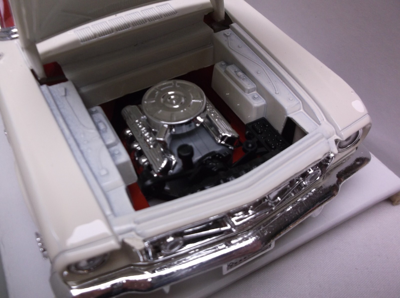 Mira Calidad Golden Line 1965 Ford Mustang Indy 500 Pace Car 1:18 Scale Diecast