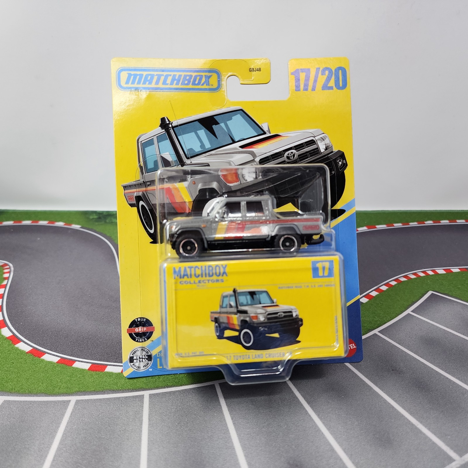 ’17 Toyota Land Cruiser 78 #17 * 2026 Matchbox Collectors Case G