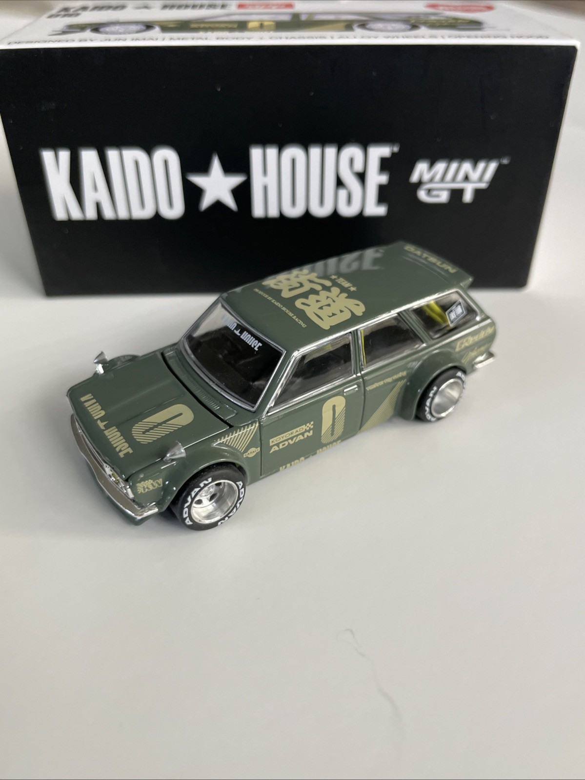2022 Mini GT Kaido House 010 Datsun 510 Wagon Green KHMG010 (Open Box) 1:64