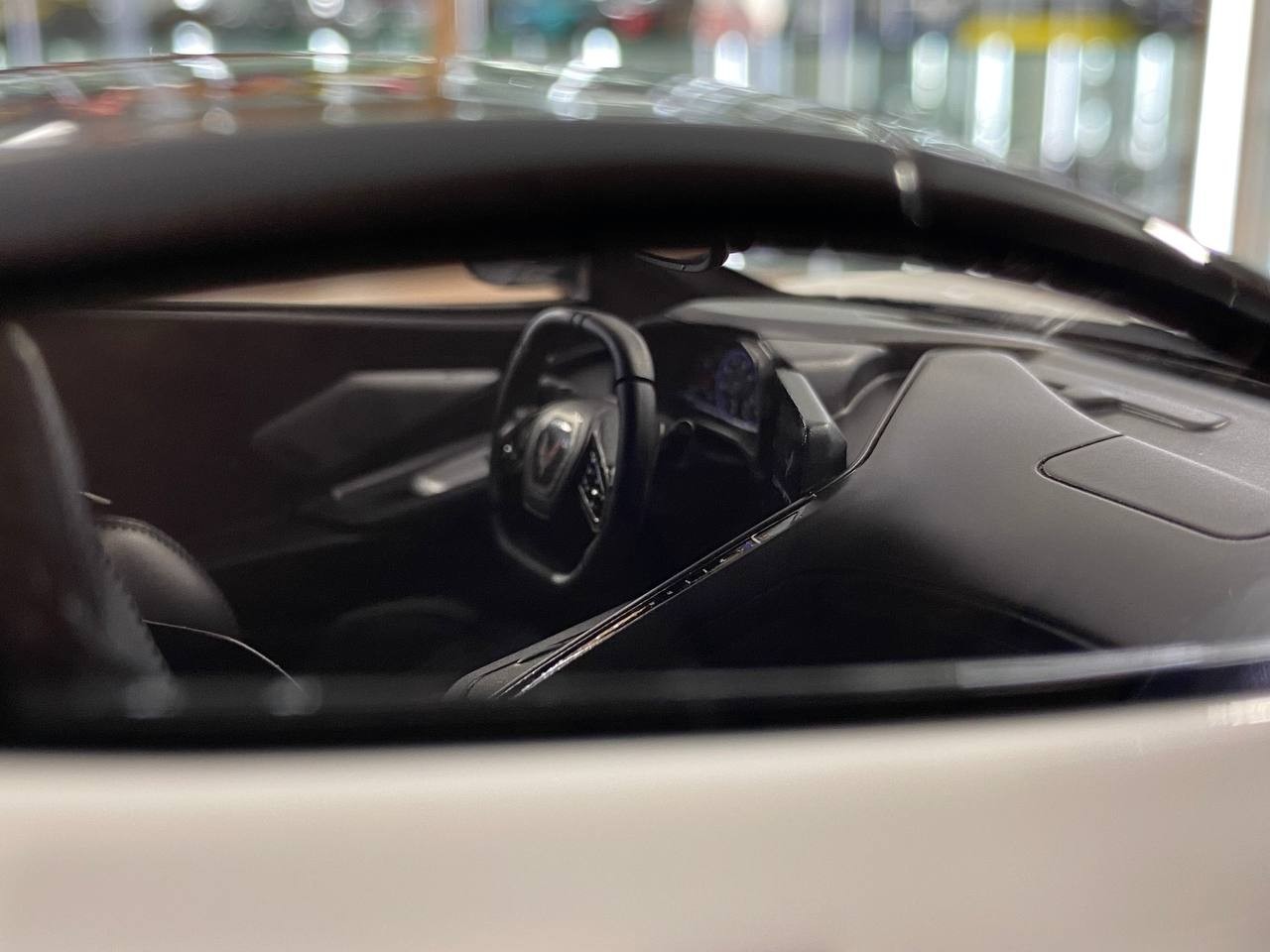 Chevrolet Corvette C8 LBWK IVY Merit White Ltd 99 [1/18 Resin]