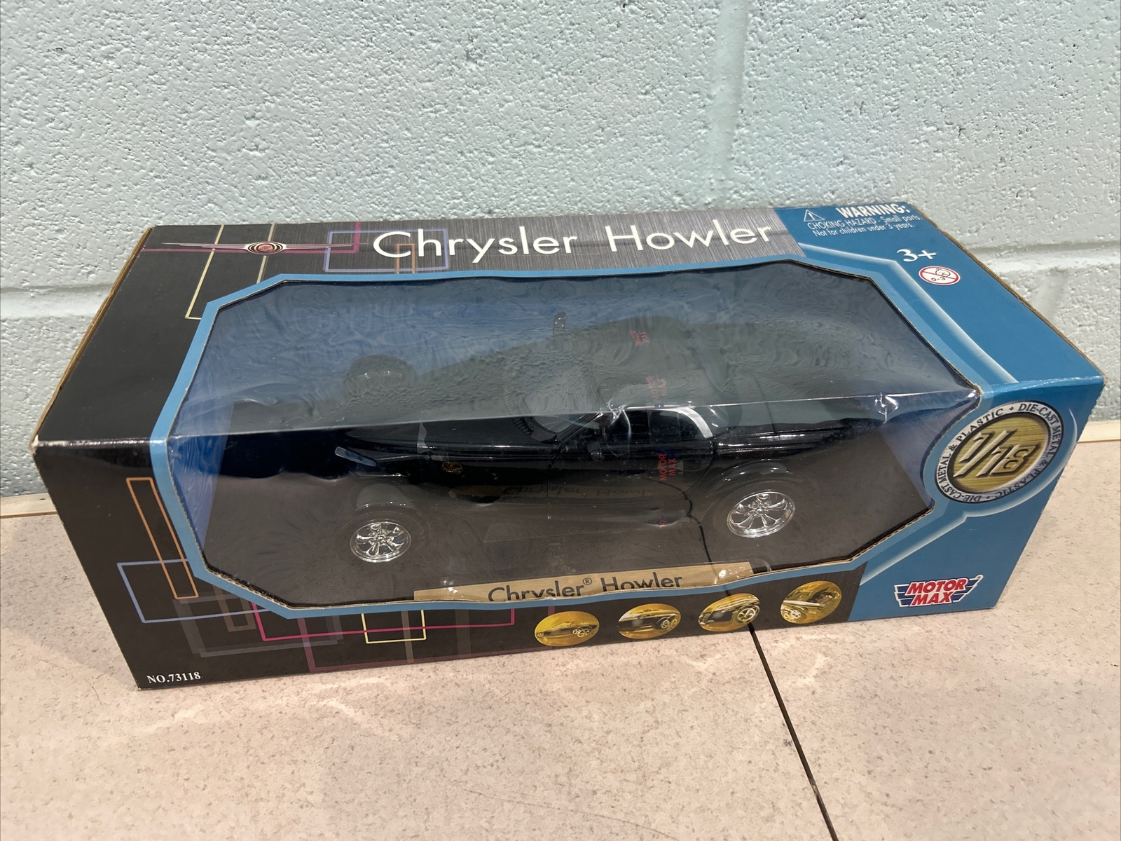 Chrysler Howler Die-Cast Metal and Plastic Car Motor Max 1:18