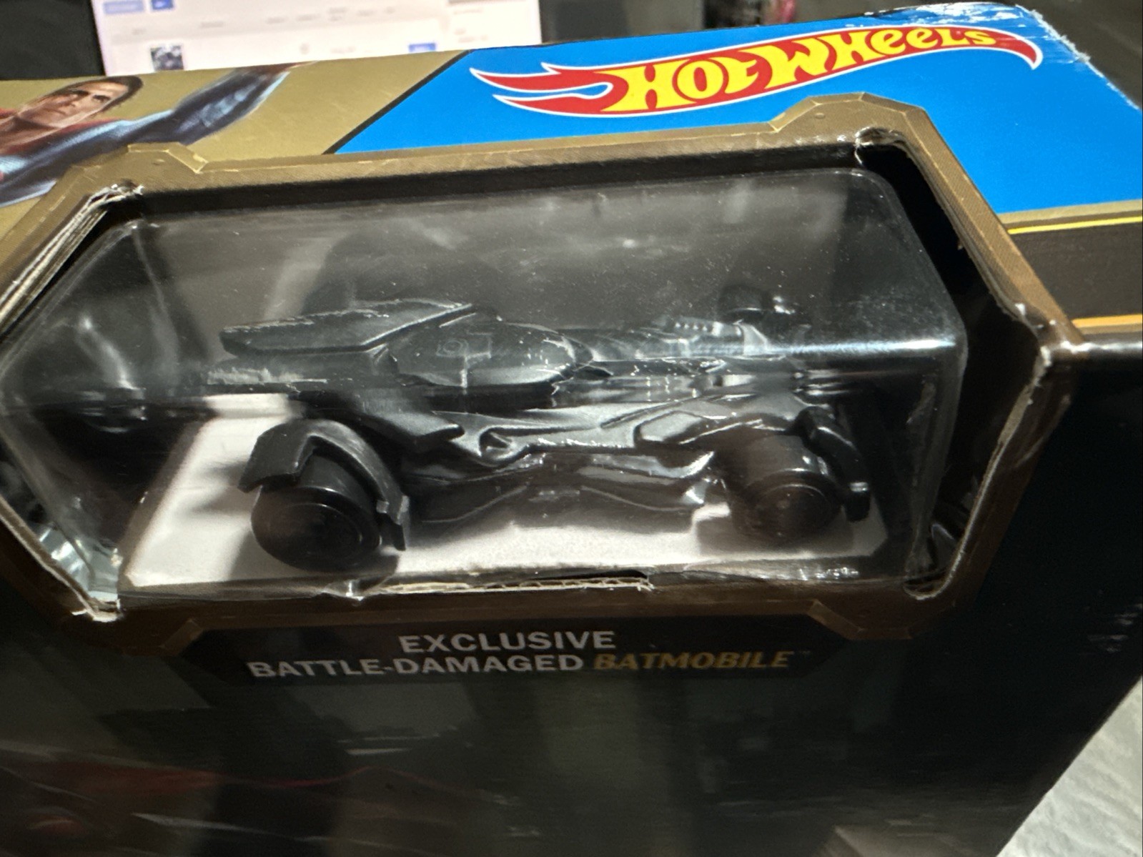Hot Wheels Batman v Superman: Dawn of Justice Batmobile City Chase NEW 2015