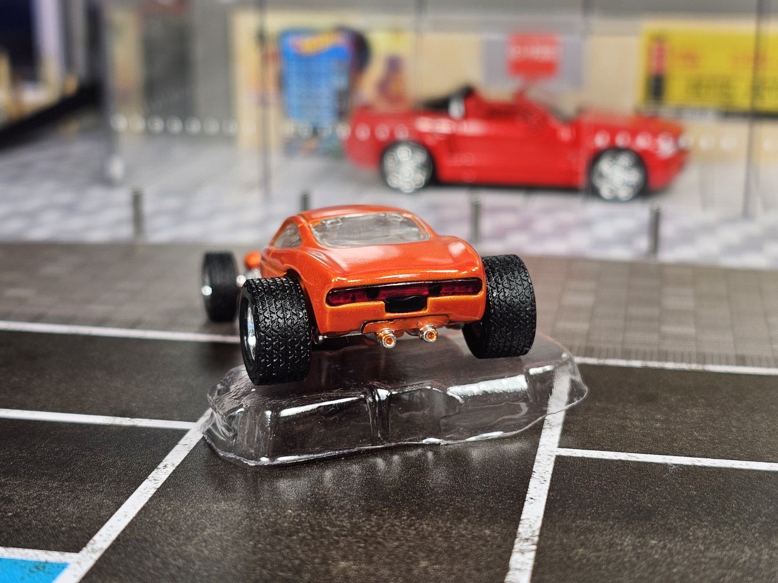 1/64 Hot Wheels Limited Edition Chip Foose Hemisfear Custom Design Real Riders
