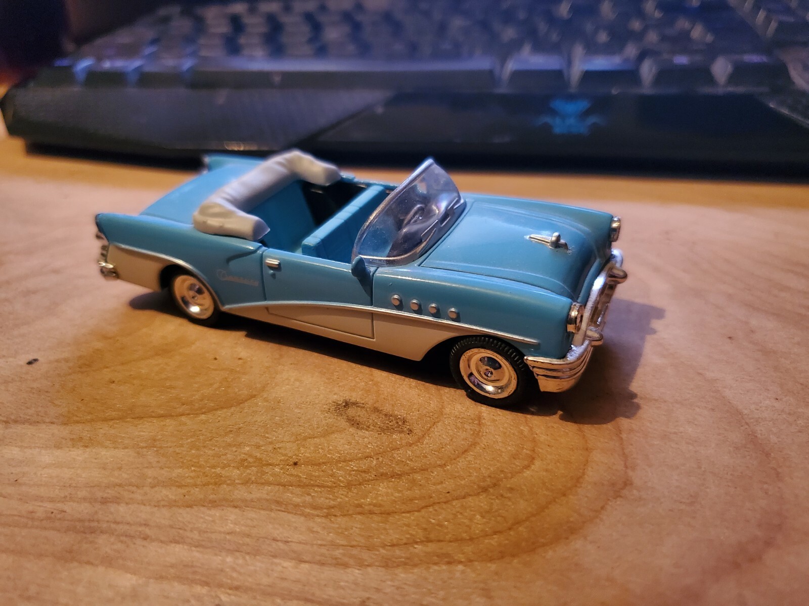 1/43-1/32 diecast cars wide variety buick pontiac oldsmobile olds