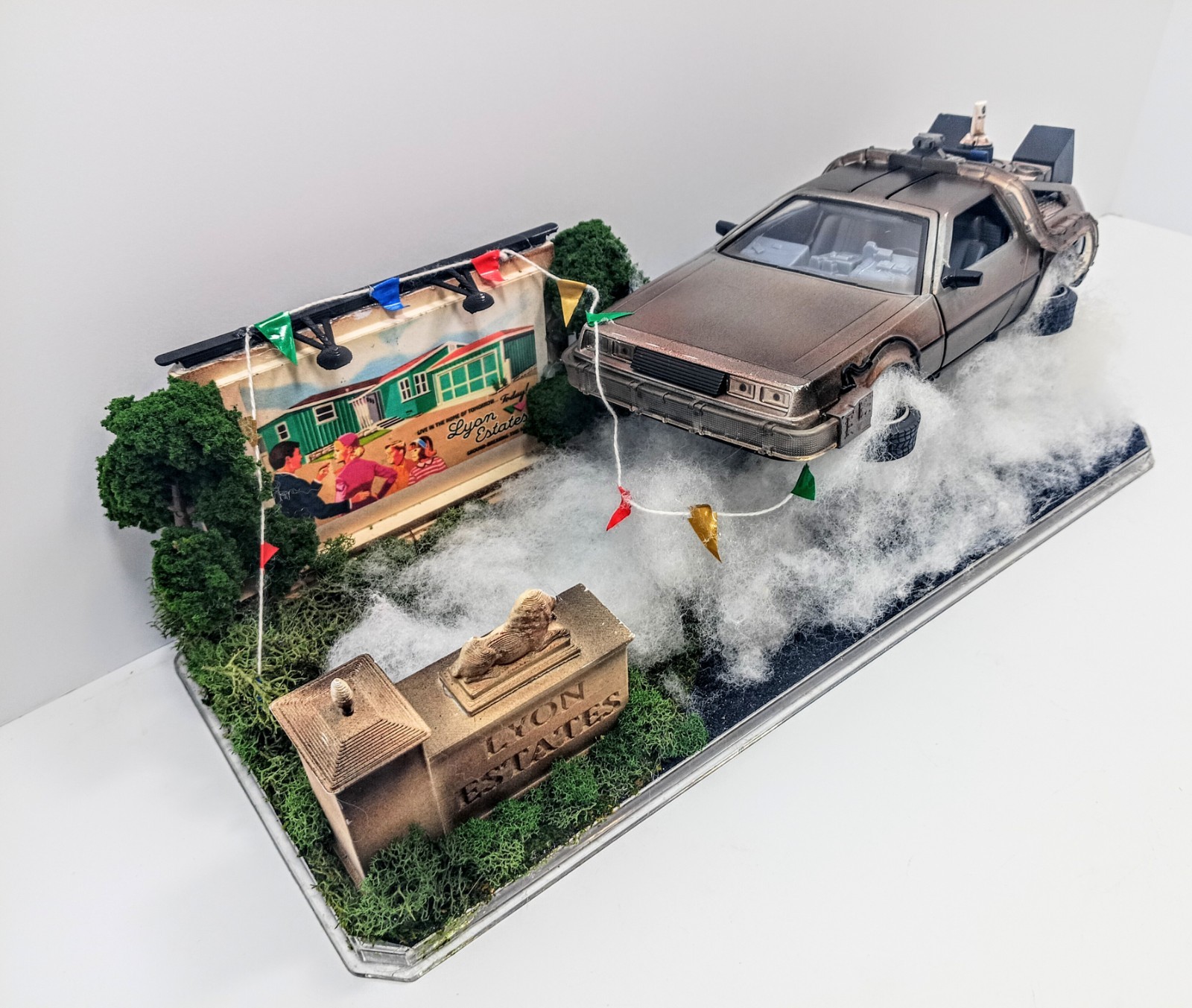 Back To The Future Diecast DeLorean 1:24 Scale Custom Diorama Display