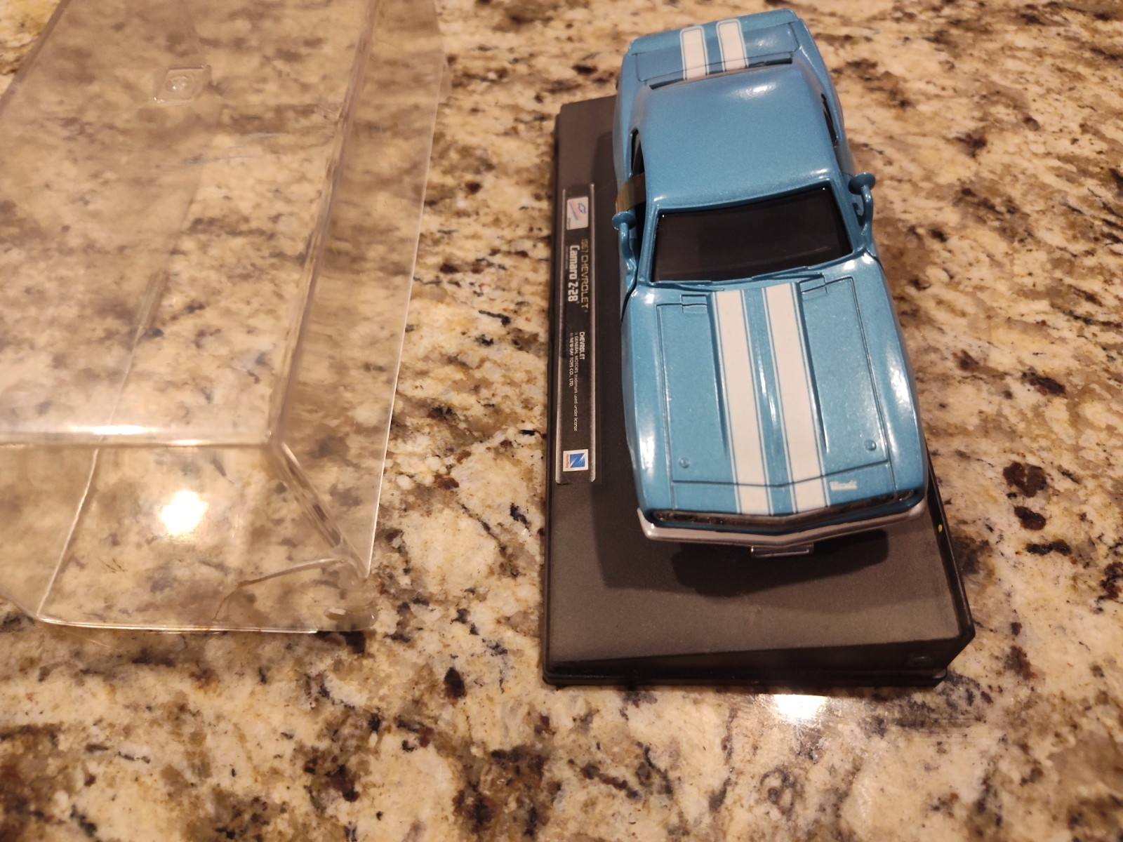 1/32 Diecast Cars And Quads in Clear Display Cases