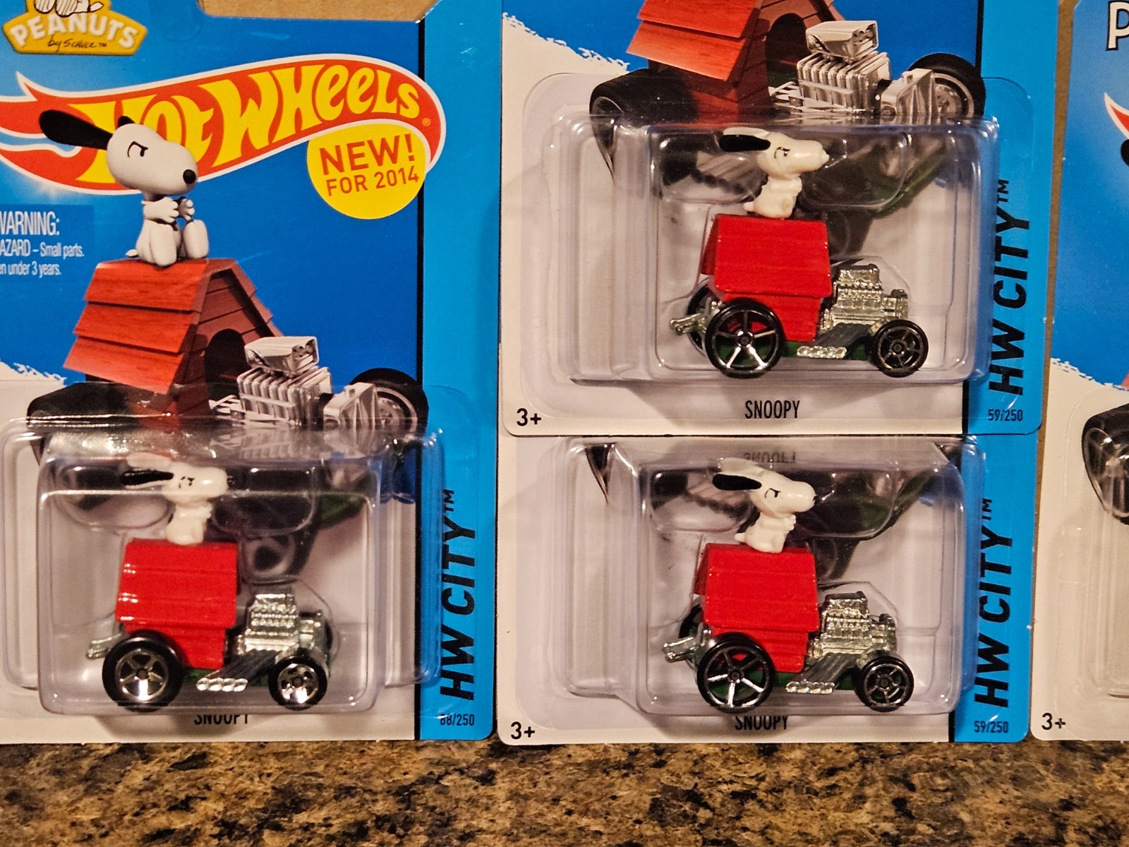 Hot Wheels Lot of 5 Peanuts Snoopy Doghouse Screen Time 2014 2015 2016 2020