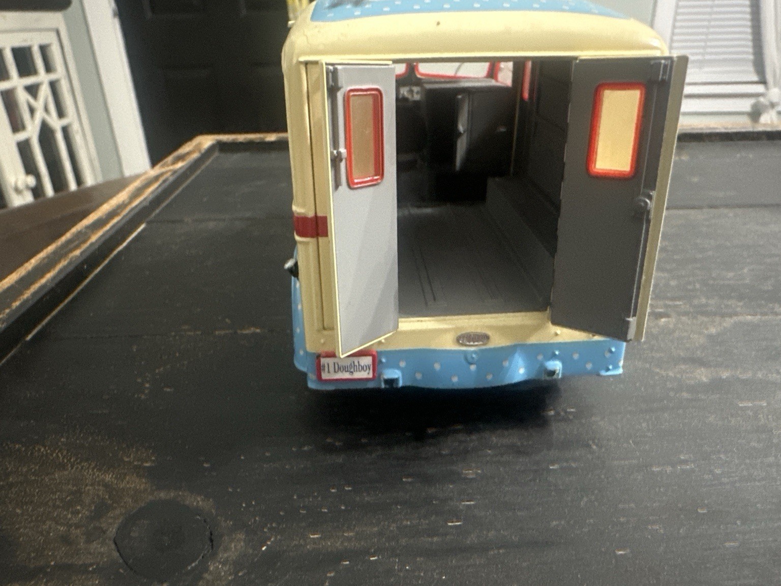 1950 DIVCO milk truck Pillsbury Doughboy Deliveries 1:24 Parts Repair