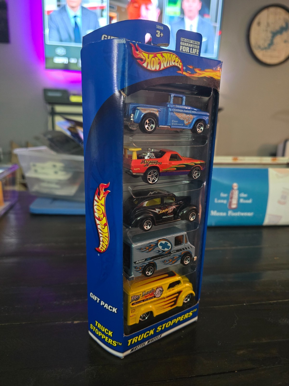 HOT WHEELS TRUCK STOPPERS 5 CAR GIFT PACK FROM 2000 NEW UNOPENED PACKAGE