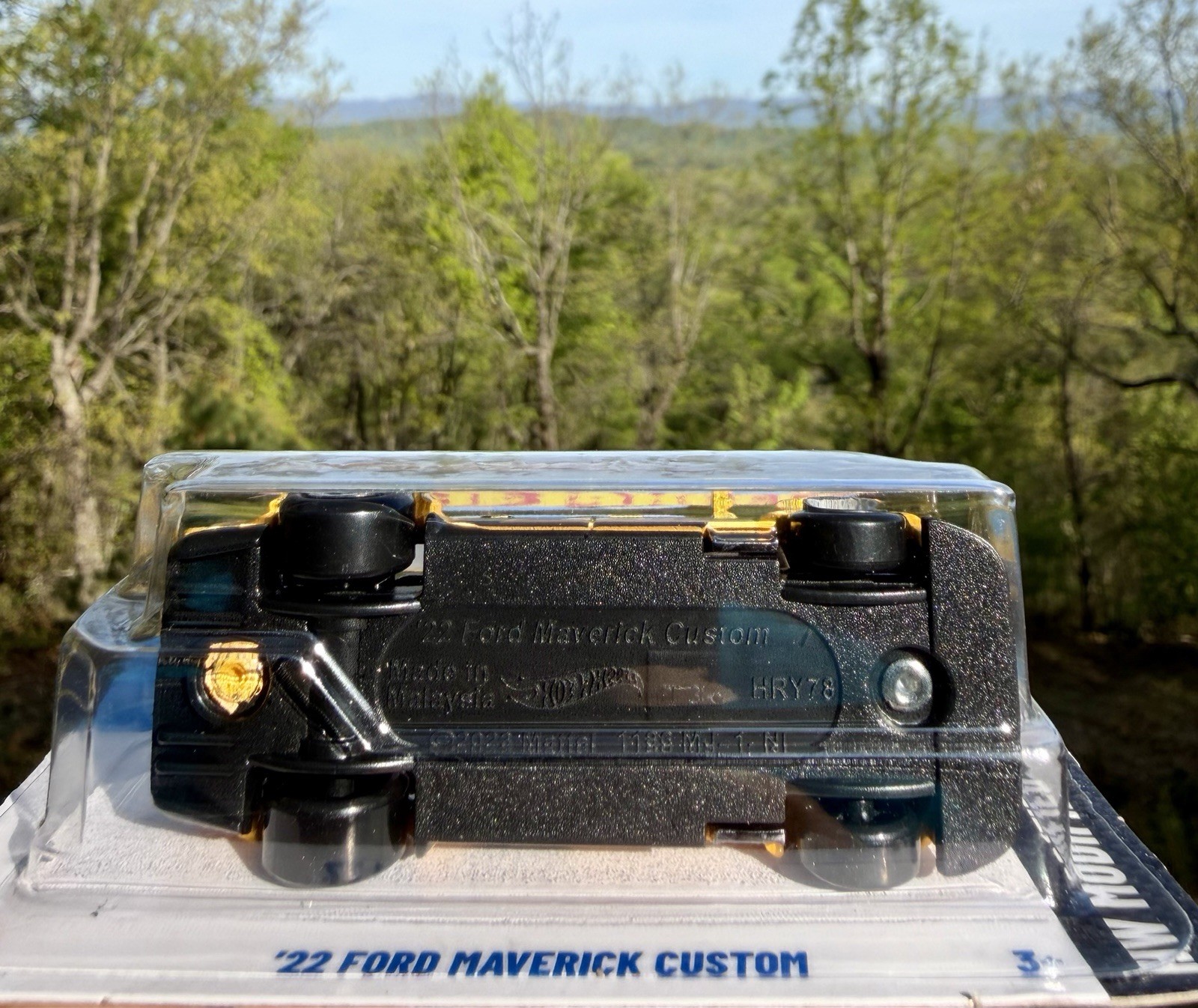 2025 Hot Wheels 2022 Yellow Ford Maverick Custom Roush Saleen Race Truck Ranger