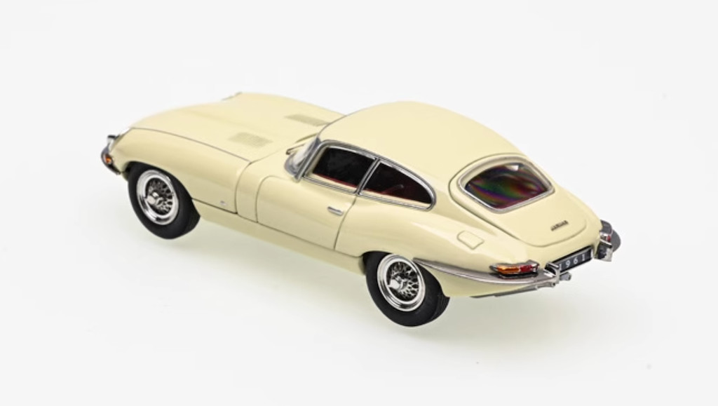 GFCC 1:64 1961 E Type Roadster Hard Top Sports Model Diecast Metal Car