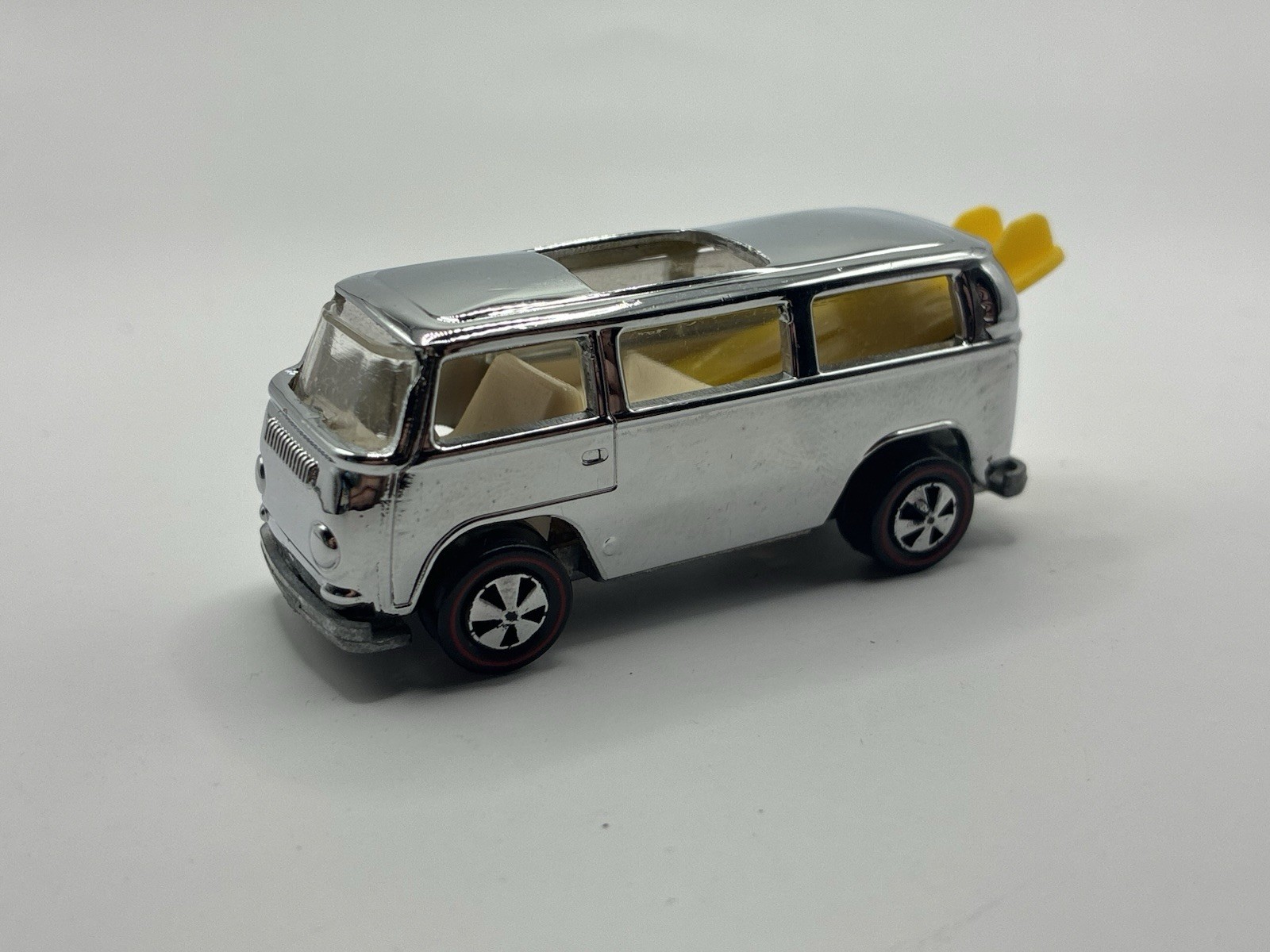 Hot Wheels Redlines Volkswagen Beach Bomb rear loader SAL reproduction chrome