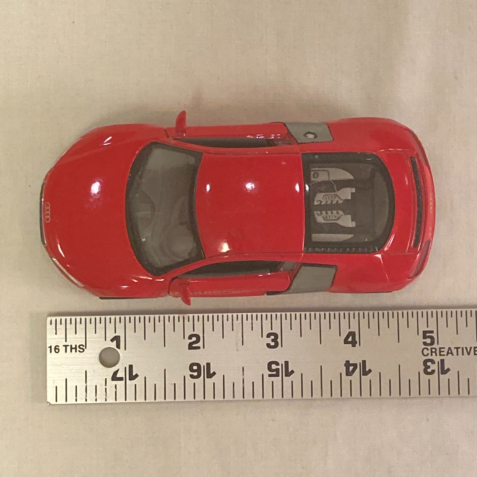 Kinsmart Audi R8 2020 Fire Engine Red Hardtop 1/36 Scale Diecast Car