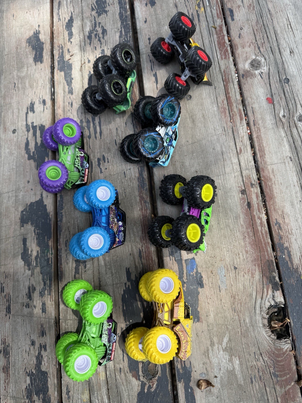 Hot Wheels Monster Trucks -BKT Assorted Style Multi Color Lot Of 8 1:64 EUC