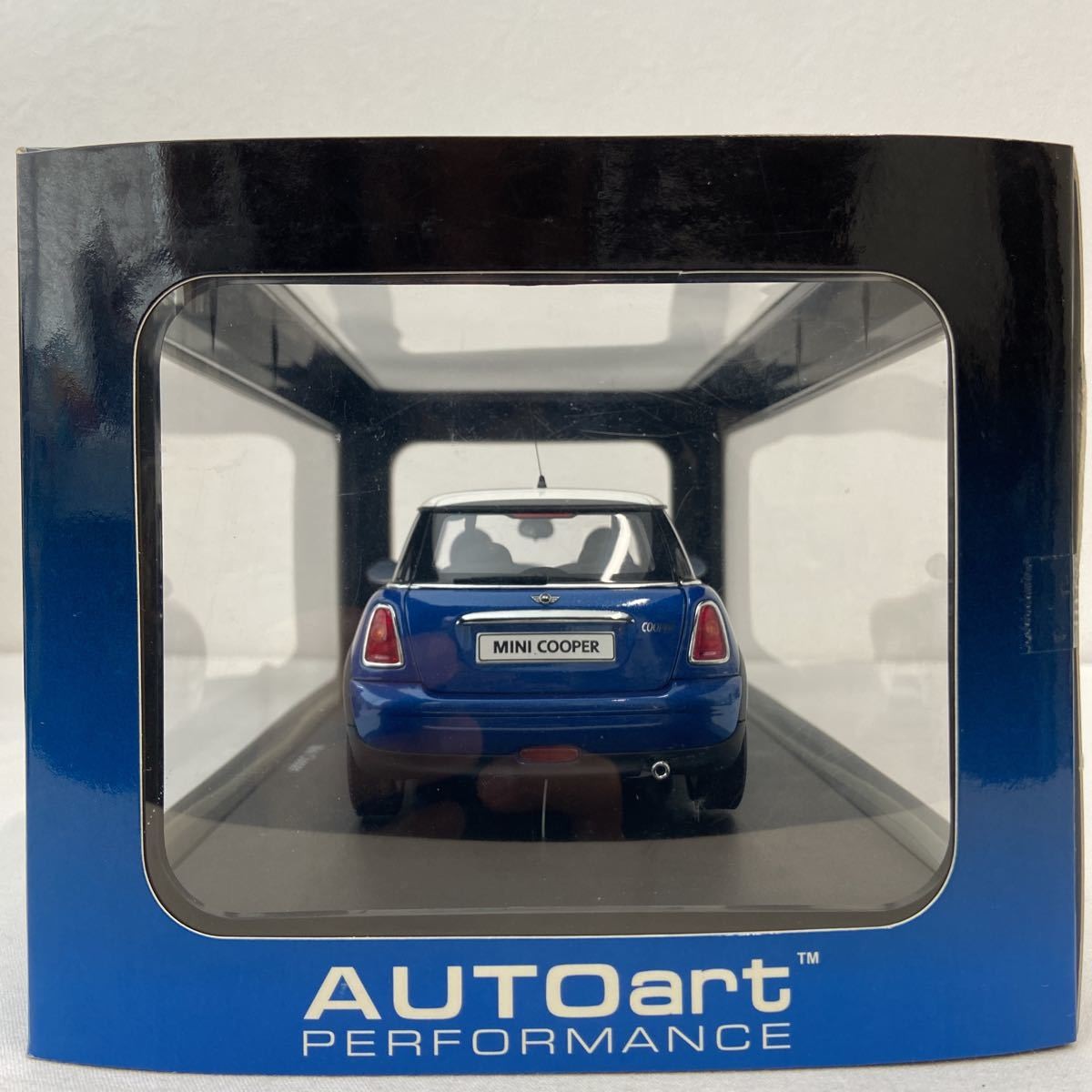 AUTOart 1 18 MINI COOPER 2006