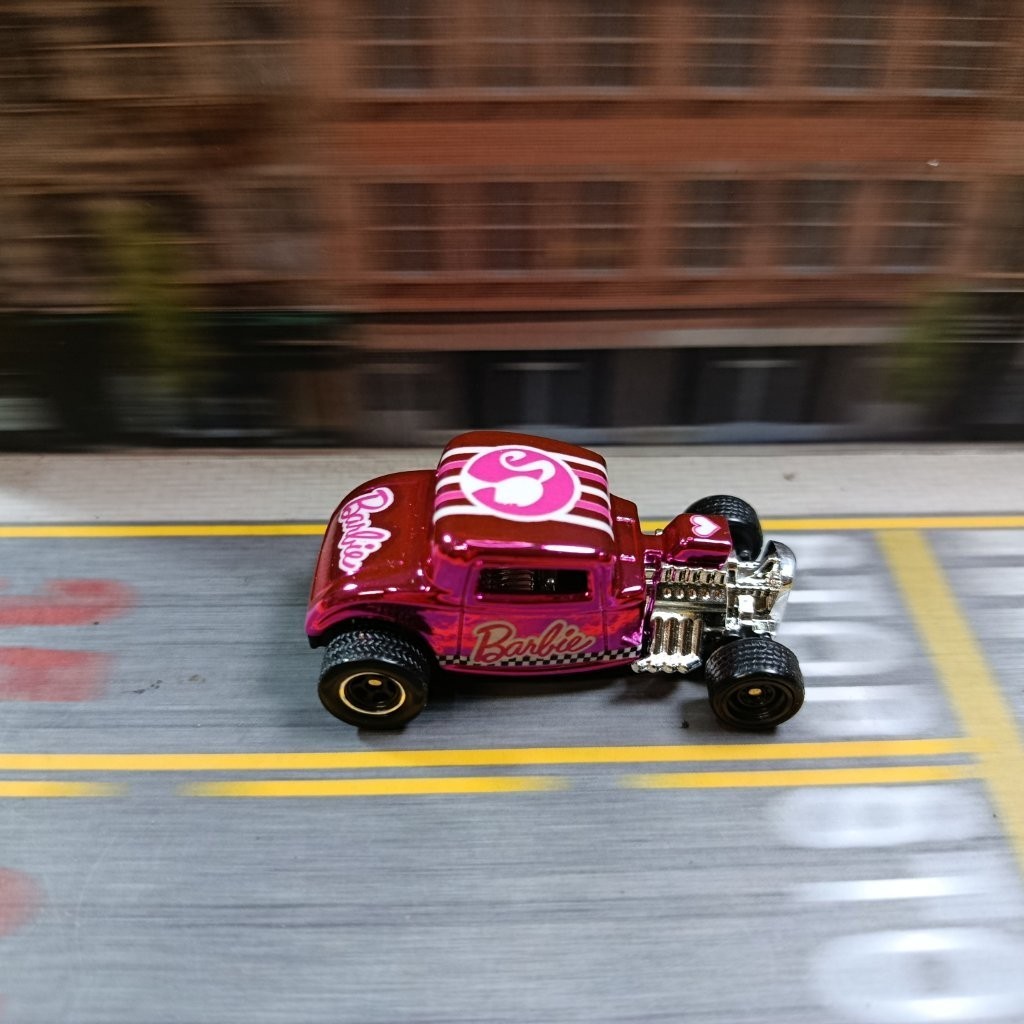 Hot Wheels ’32 FORD METAL/METAL Pink CHROME BARBIE (WANGSTAR CUSTOM) REAL RIDERS
