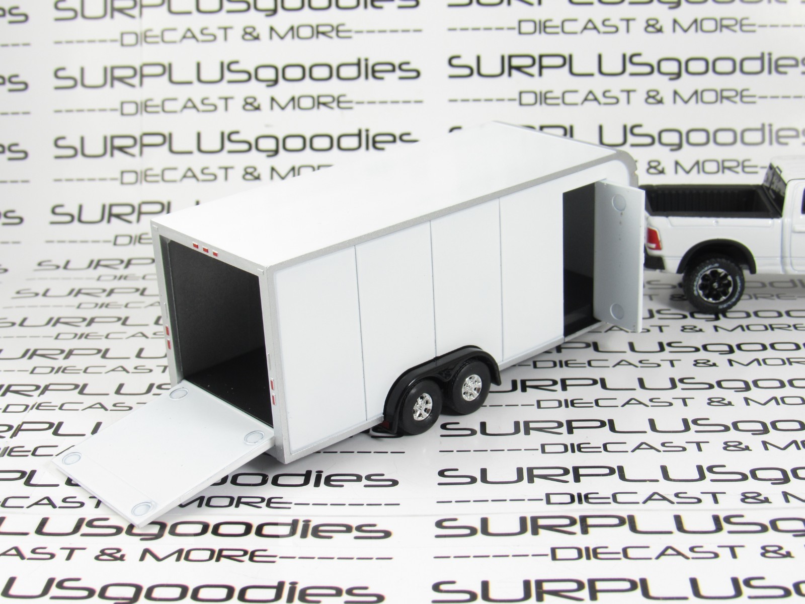 Greenlight LOOSE White 2017 DODGE RAM 2500 POWER WAGON w/White Enclosed Trailer