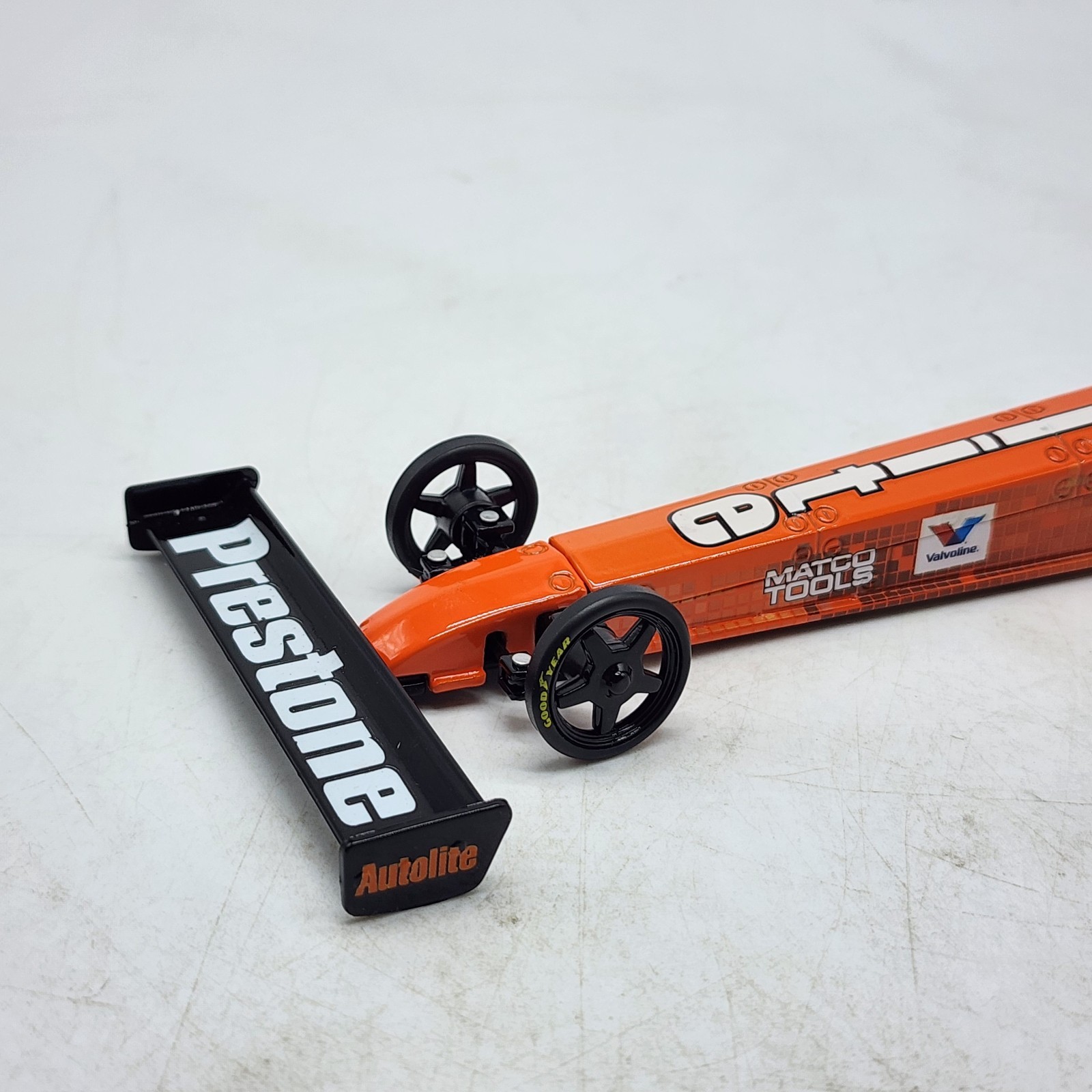 21D Auto World 1:24 NHRA Top Fuel Dragster FRAM Spencer Massey Diecast 2011
