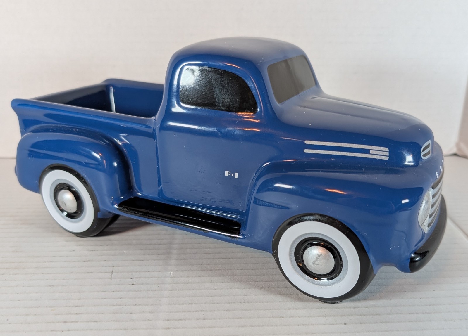 Official Licensed Blue Ford F-1 Ceramic Pickup Truck 10.5″ x 5″ Teleflora
