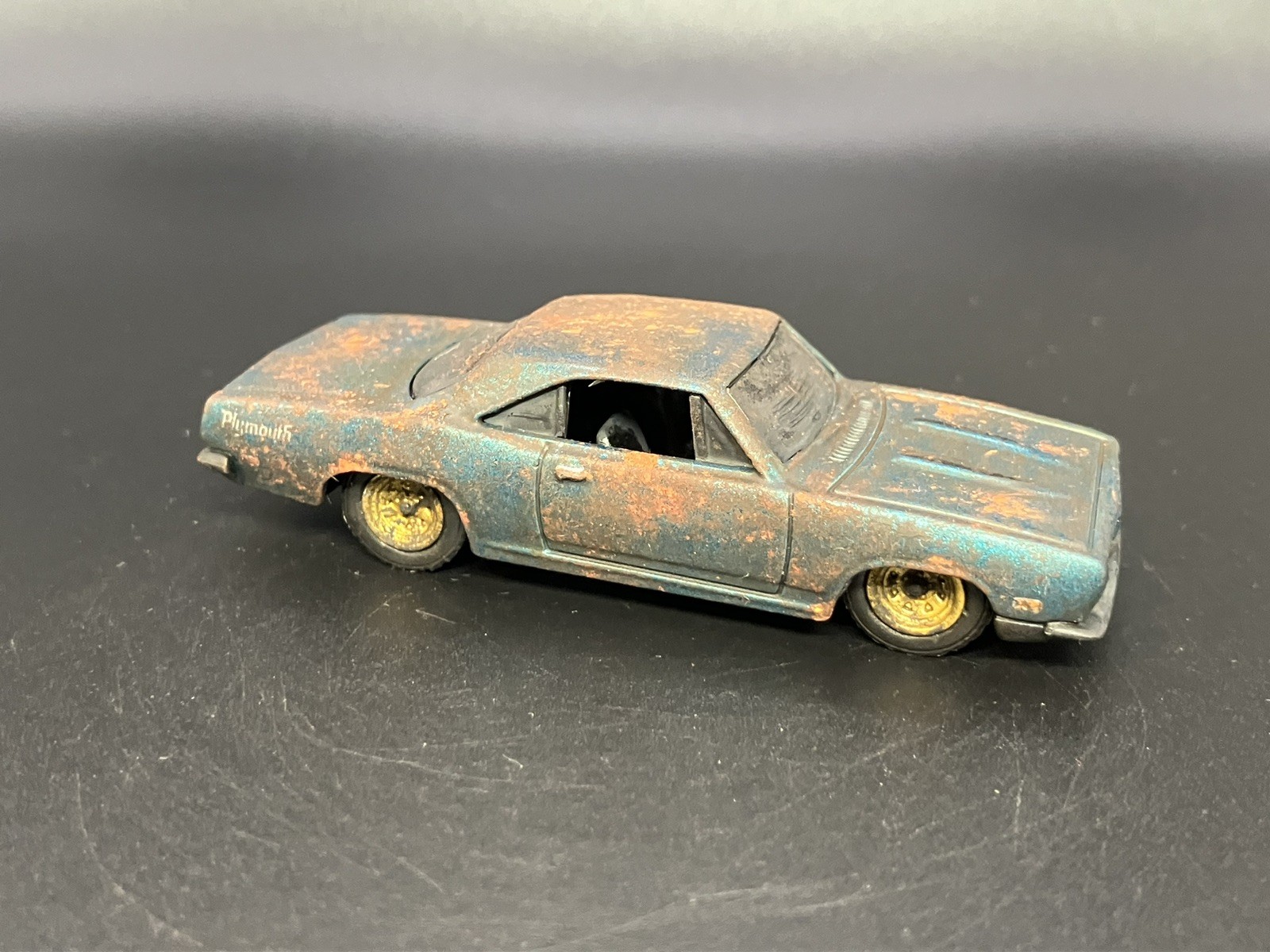 1968 Plymouth Barracuda Weathered Rusty Custom 1/64 Diecast Barn Find Hot Wheels