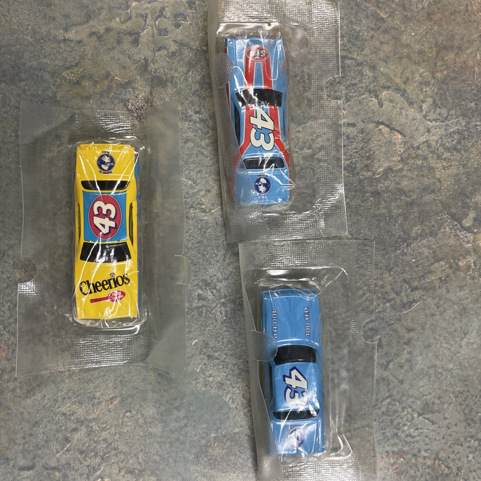 Hot Wheels ‘64 Plymouth Belvedere & Two 74 Dodge Chargers #43 Richard Petty NEW!