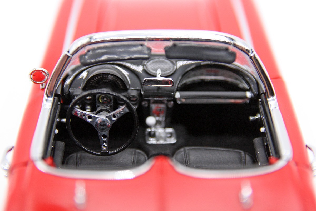 1962 Chevrolet Corvette (1:24) Roman Red Convertible Diecast (LOOSE), by DM