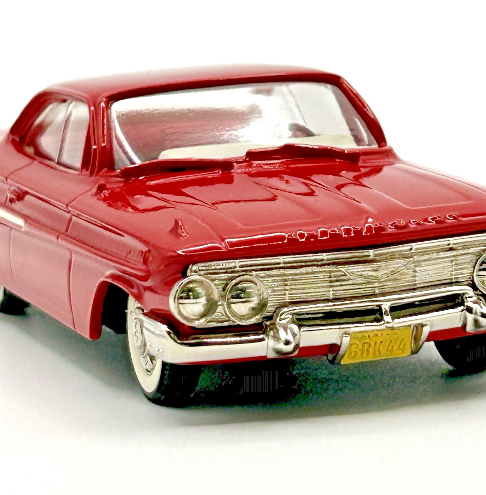 BROOKLIN MODELS – 1961 CHEVROLET IMPALA SPORT COUPE-MINT IN ORIGINAL BOX-1:43