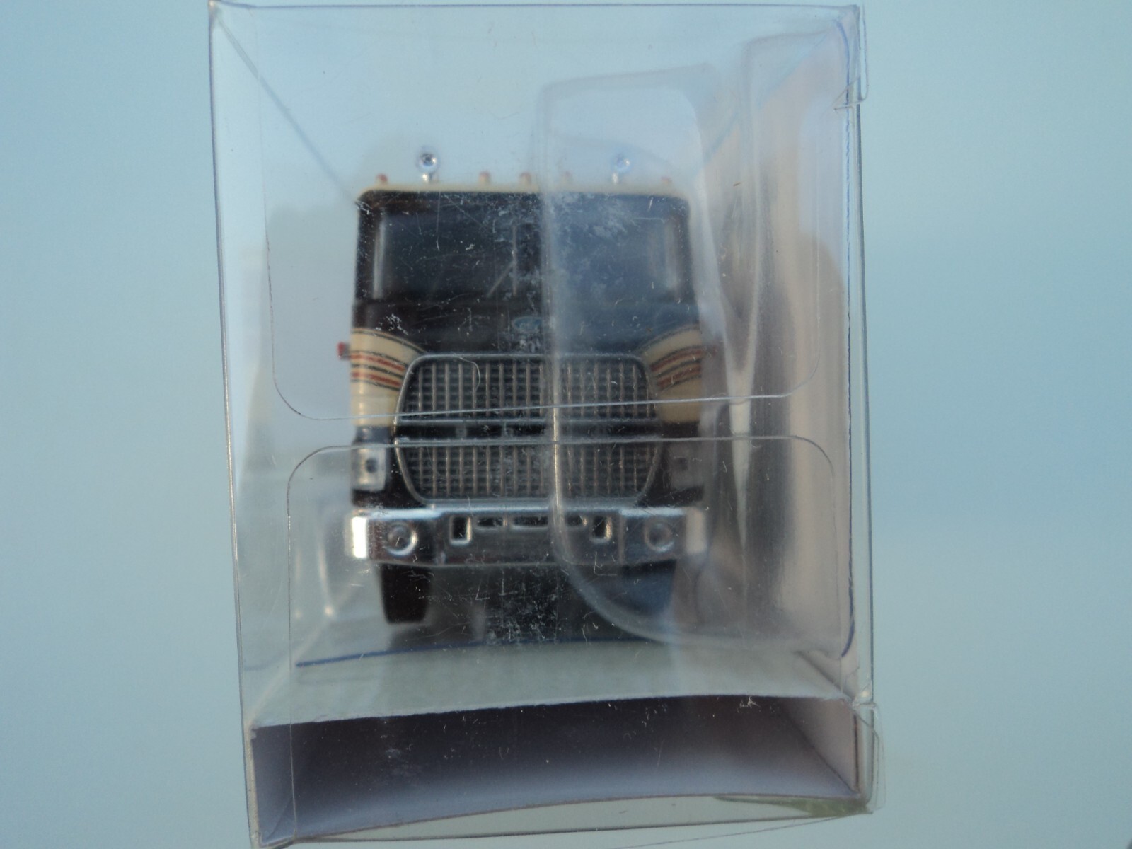 BREKINA 1978 FORD CLT 9000 BEIGE / BROWN HO 1/87 PLASTIC