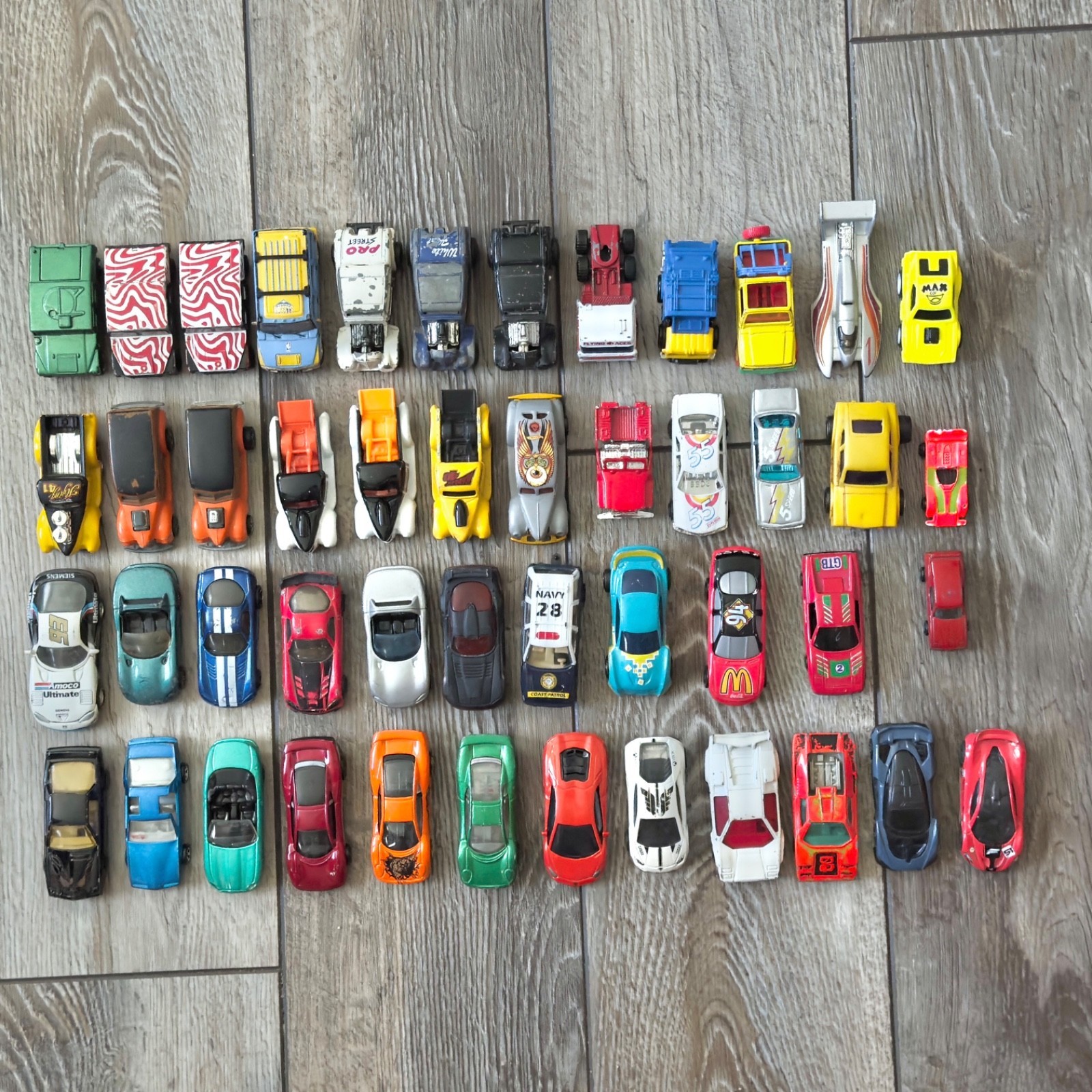 Hot Wheels Matchbox Unbranded Mixed Diecast & Plastic Cars Trucks Lot of 47