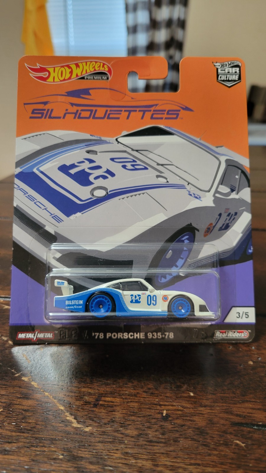 Hot Wheels Premium 1/64 Silhouettes Porsche 935 -78 Car Culture Real Riders
