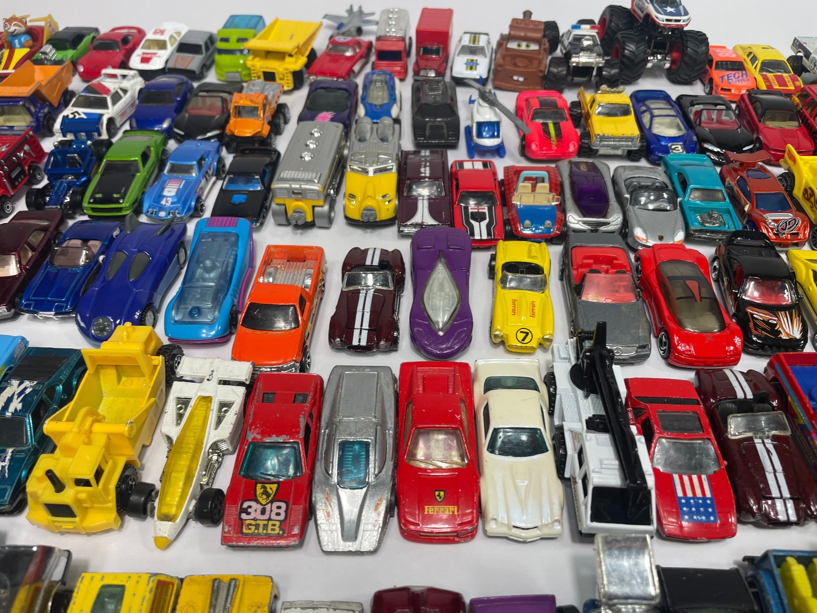Hot Wheels Matchbox Miasto Other Mixed Years Vintage & Modern Loose Lot Of 143