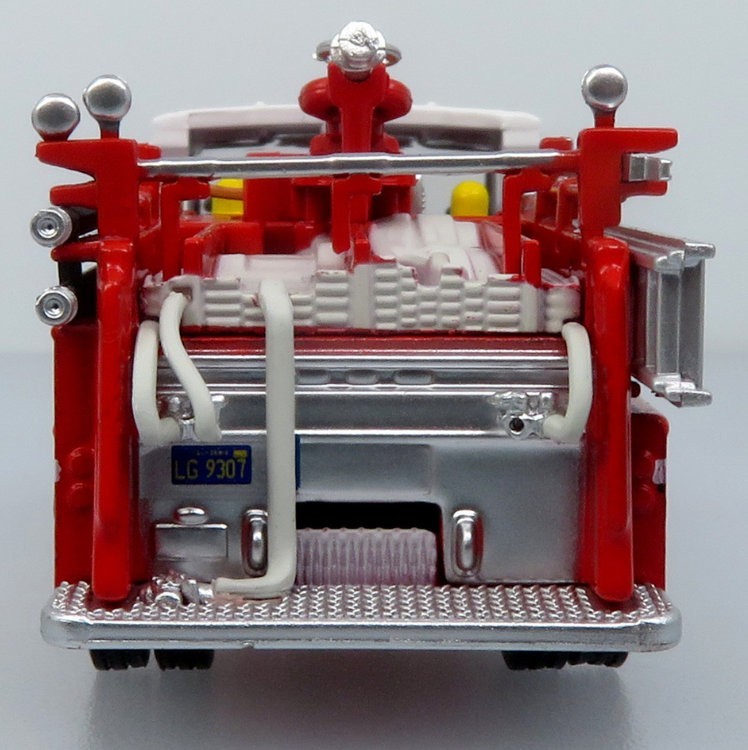 1974 Ward LaFrance Fire Engine: San Francisco Fire Department – Engine 31 1:87