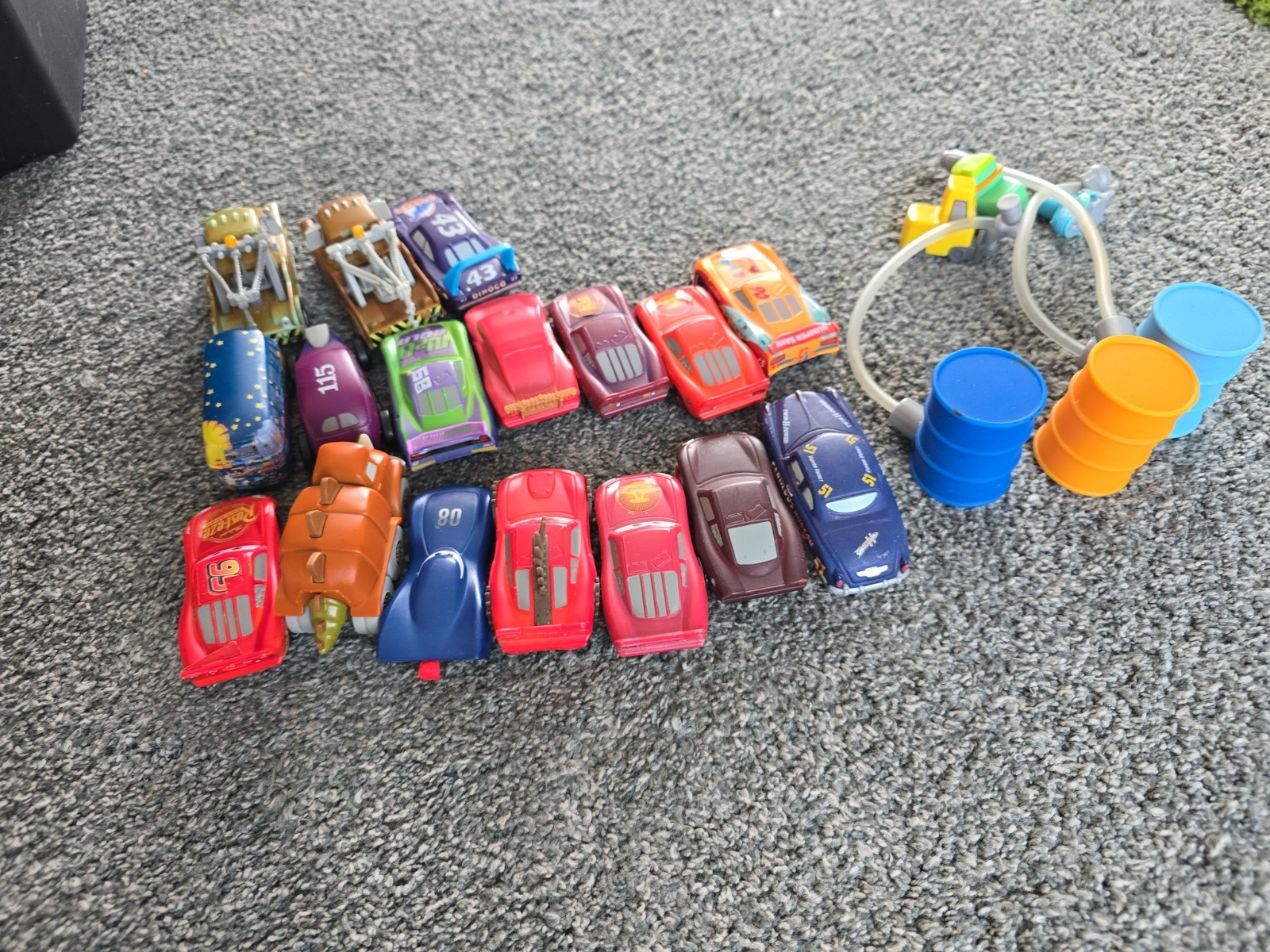 Disney Pixar Cars COLOR CHANGERS Lot of 20