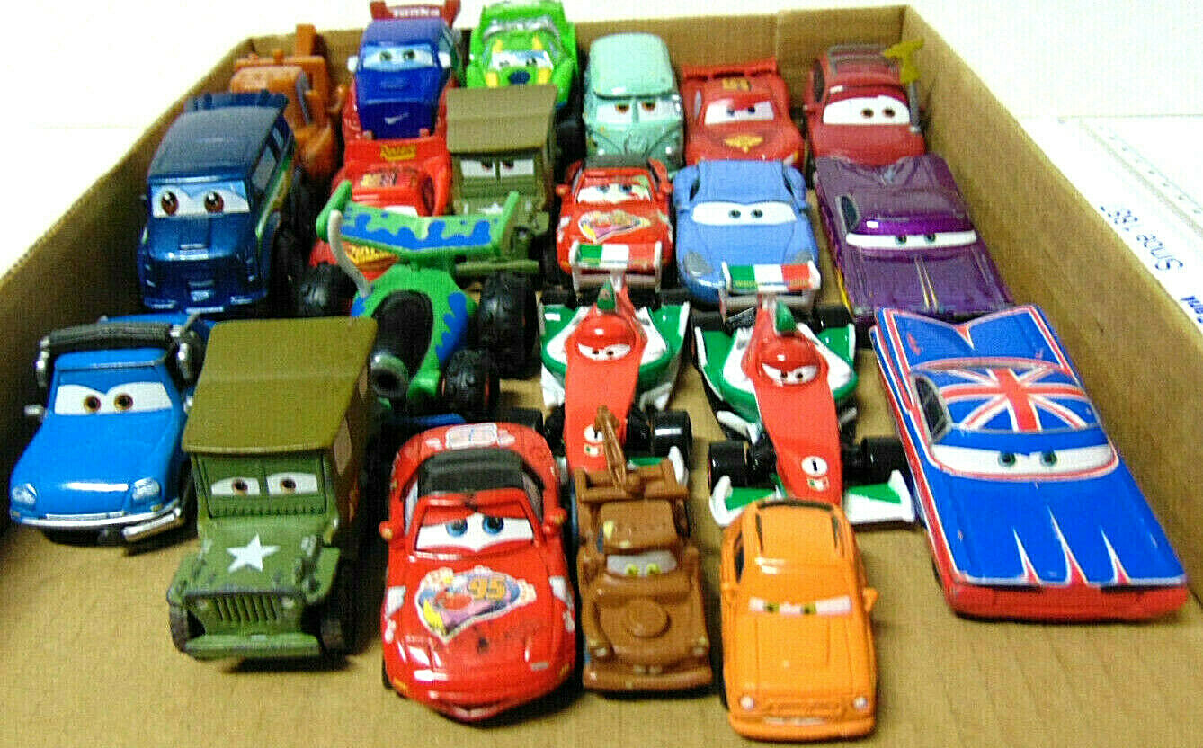 Lot of 21 Disney/Pixar Cars Movie Toy Vehicles Die-Cast and Plastic