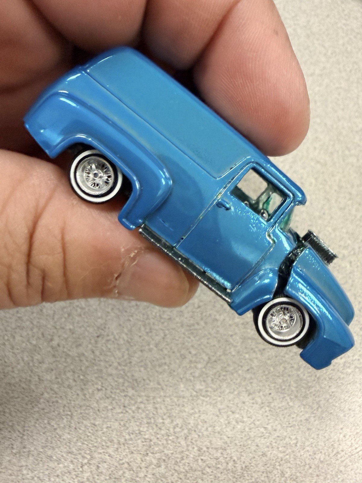 Hot Wheels ’56 Ford Custom, Blue Metalic Paint, on 3D printed lowrider wheels