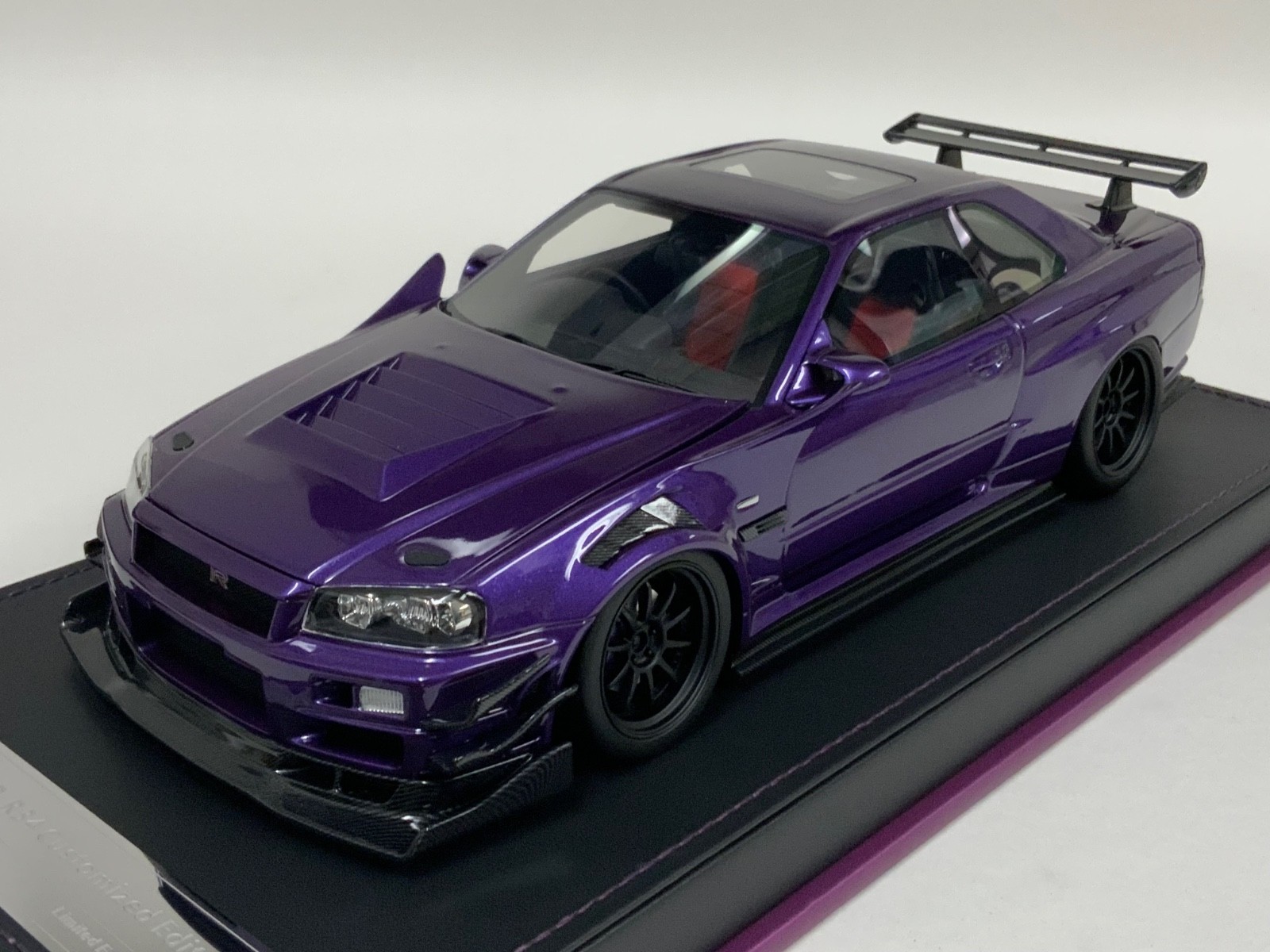 1/18 IVY Nissan R34 customized with Full Engine Purple leather base 20 pieces