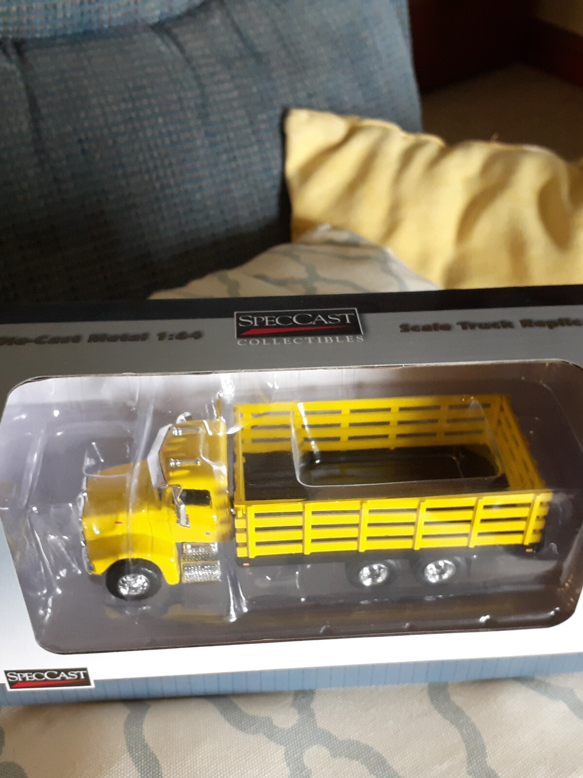 NIB 1/64 Yellow Pete 385 Stakebed SpecCast