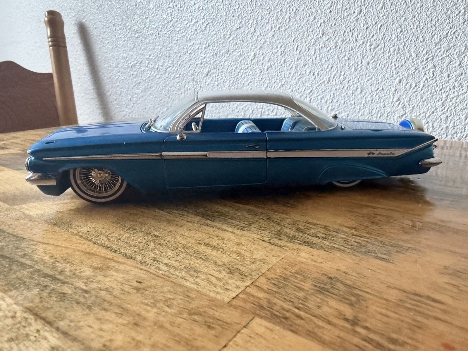 1961 Chevrolet Impala Scale 1/24