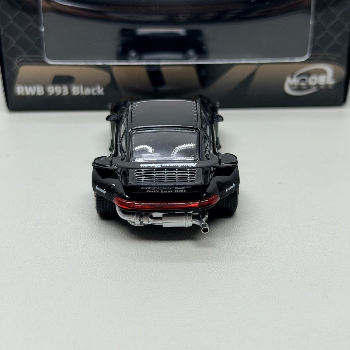 Model Model 1:64 RWB 993 Porsche Widebody Black Green Diecast Car Acrylic Box